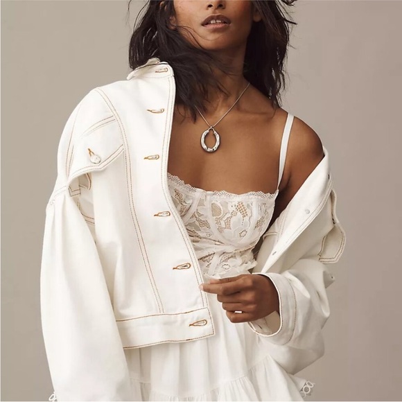 Farm Rio x Anthropologie Off White Mini
Bomber Jacket NEW - Picture 1 of 5